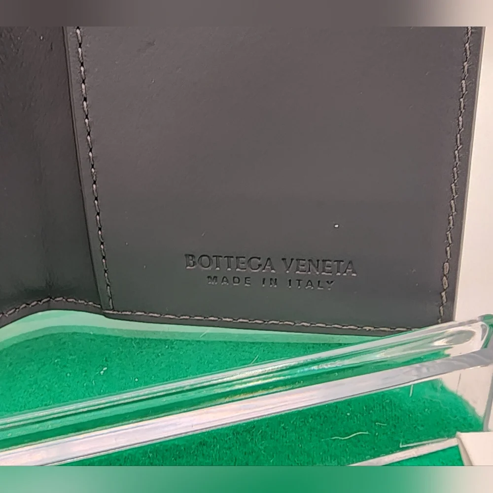 Bottega Veneta Cassette Flap Intrecciato Bi-fold NWOT
